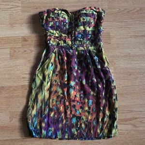 pretty spring dress !!